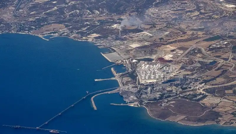 ABD Gemi Konvoyu, İsrail'e Silah Taşırken Limasol'da Duracak