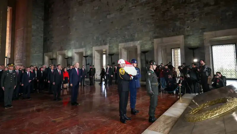 Devlet Erkanı Anıtkabir'de: Cumhuriyet Bayramı Coşkusu Yükseliyor