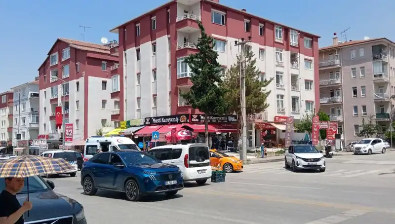 Taksi ile Otomobil Çarpıştı: Kaza Anı ve Sonraki Gelişmeler