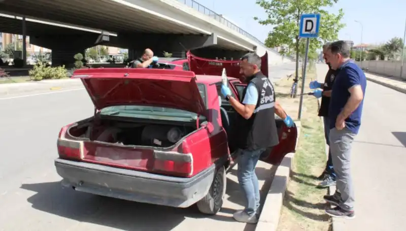 Araç Çalan Hırsızın İlginç Yöntemi: Yenisi Gelene Kadar Beklemedi!