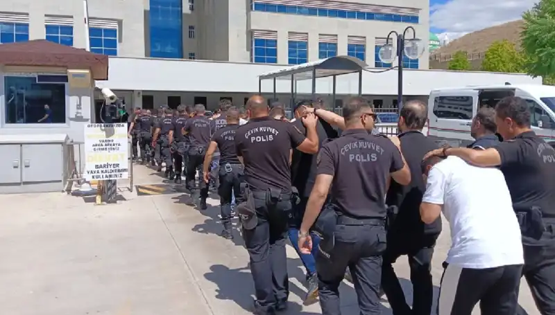 Ankara'da Haraç Çetesi Operasyonu: Avukatlar ve Karanlık İlişkiler Ortaya Çıktı