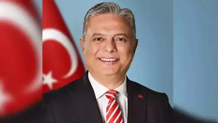 Ümit Uysal: CHP'nin Genel Başkan Adayı Kimdir ve Ne Yapacak?