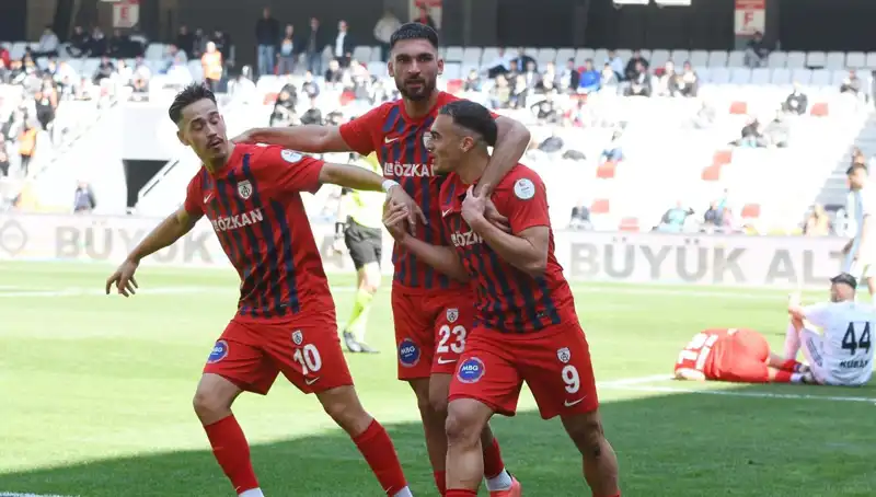 Altınordu'da Futbol Takımında Gidenler, Yenilerle Yer Değiştiriyor