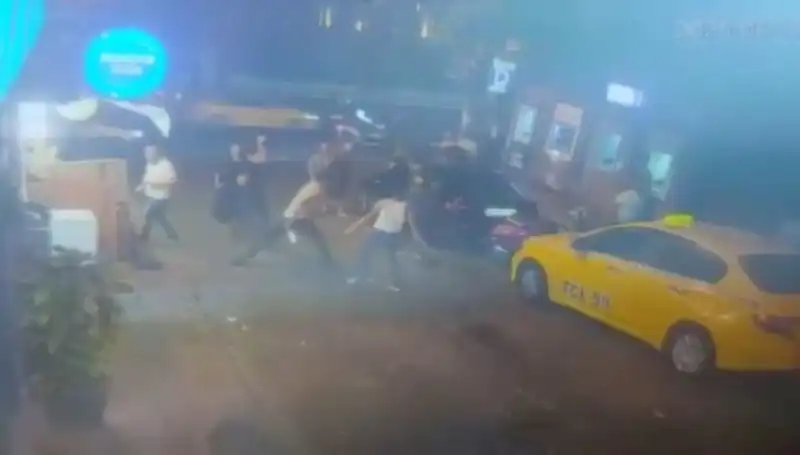 Beyoğlu’nda Laf Atma Kavgası: Kanlı Hesaplaşmanın Ardındaki Gerçekler