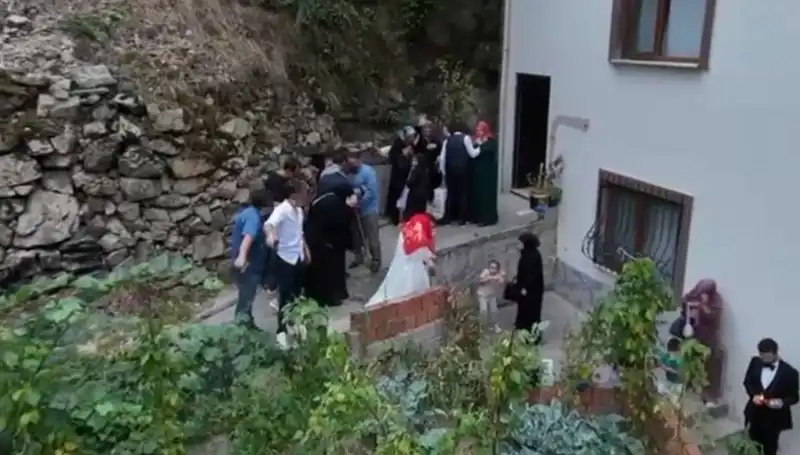 Kanlı Düğün: Sıkan Kurşunlar, 10 Saniyede Ortalığı Kana Buladı