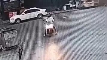 İstanbul'da Alışveriş Merkezine Yapılan Silahlı Saldırı Korkuttu