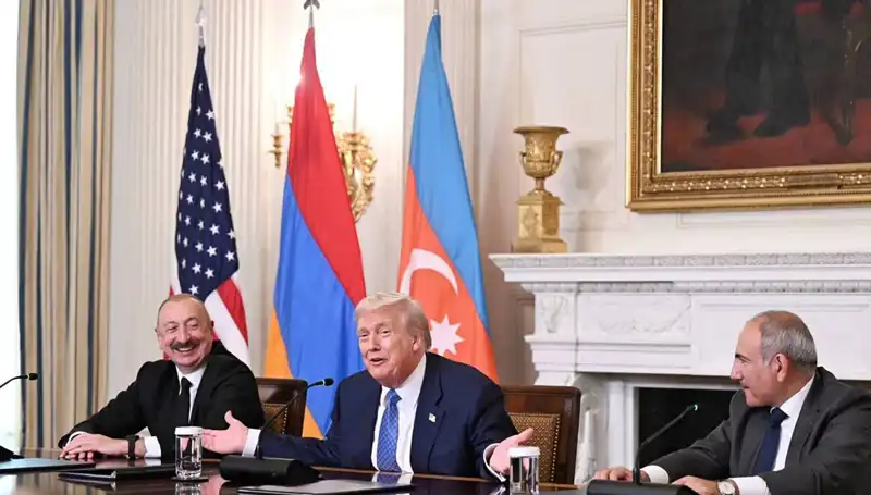 Aliyev'den Ermenistan'a Tarihi Anayasa Çağrısı: Zamanı Değerlendirmenin Tam Zamanı!