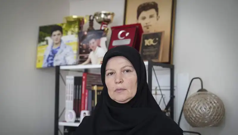 15 Temmuz'un Unutulmaz Kahramanı: 16 Yaşındaki Mahir Ayabak'ın Annesinin Bitmeyen Acısı