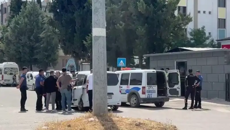 Adliye Önünde Çıkan Kavga: 5 Yaralı, 7 Gözaltı ve Olayın Perde Arkası
