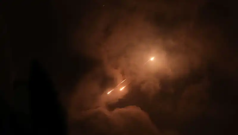 İran’ın Gece Saldırılarının Arkasındaki Gizli Strateji Nedir?
