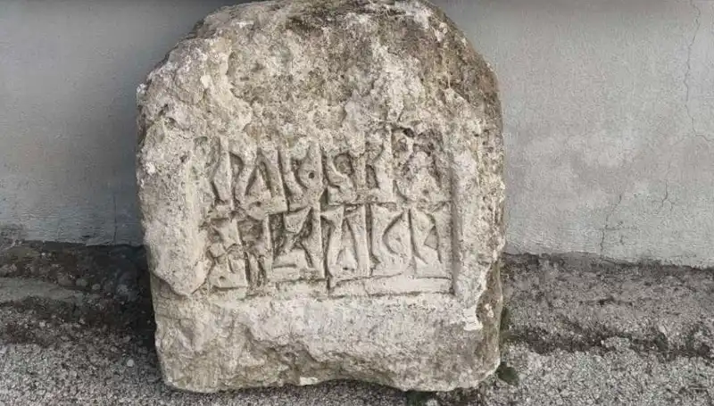 Adana'da Tarihi Eser Çetelerine Büyük Darbe: 500 Yıldan Eski Eserler Ele Geçirildi