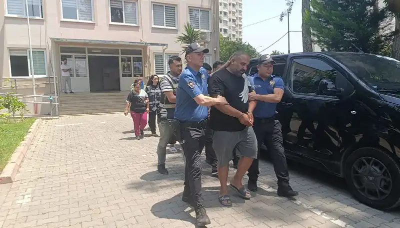 Adana'da Dolandırıcılık Skandalı: 4 Şüpheli Tutuklandı, Piyasayı Sarstı!