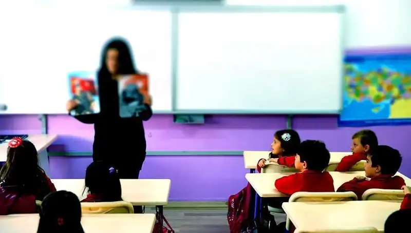 MEB Ücretli Öğretmenlik Başvuruları 2025: Merak Edilen Tüm Detaylar