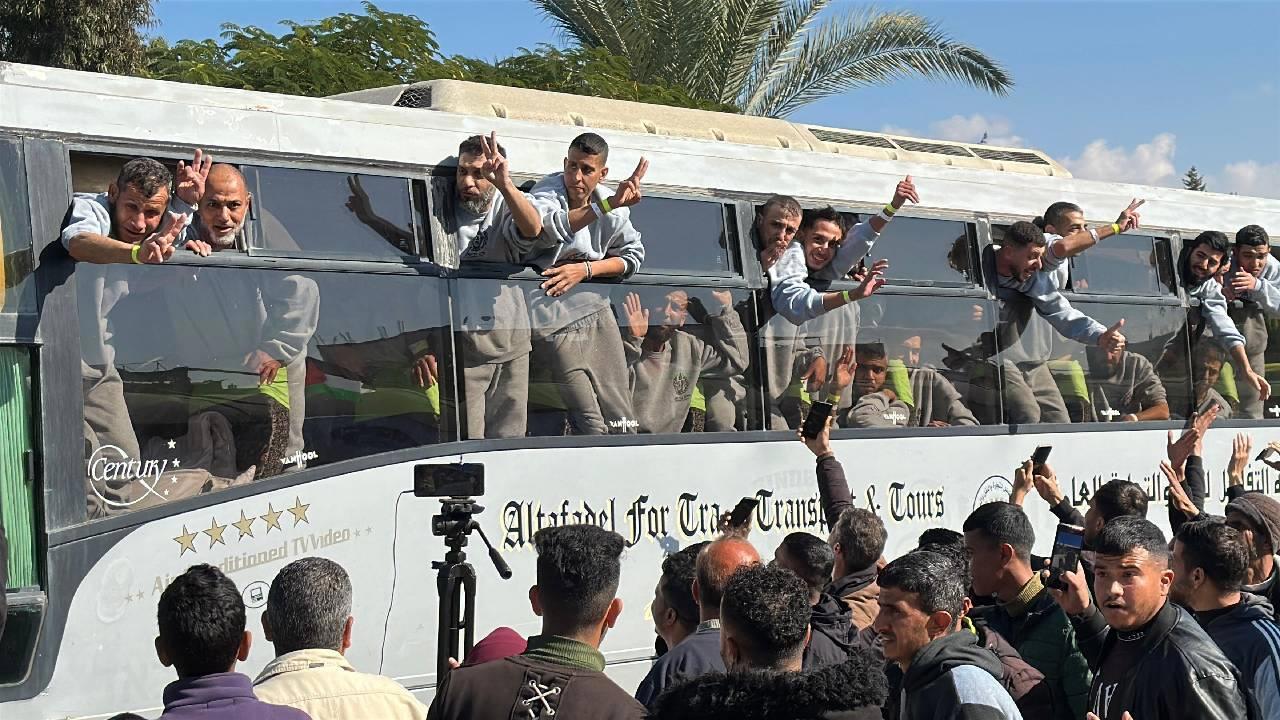 Filistin'de Rehine Takasıyla 183 Kişi Serbest Bırakıldı